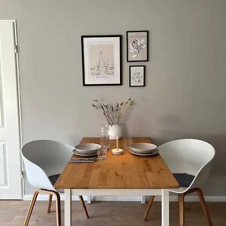 Appartement Bahnhof Und Buergerpark In Wenigen Minuten - Moebliertes Mit Toller Lage