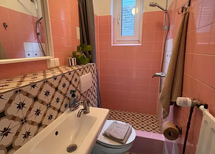 Bahnhof Und Buergerpark In Wenigen Minuten - Moebliertes Mit Toller Lage Appartement